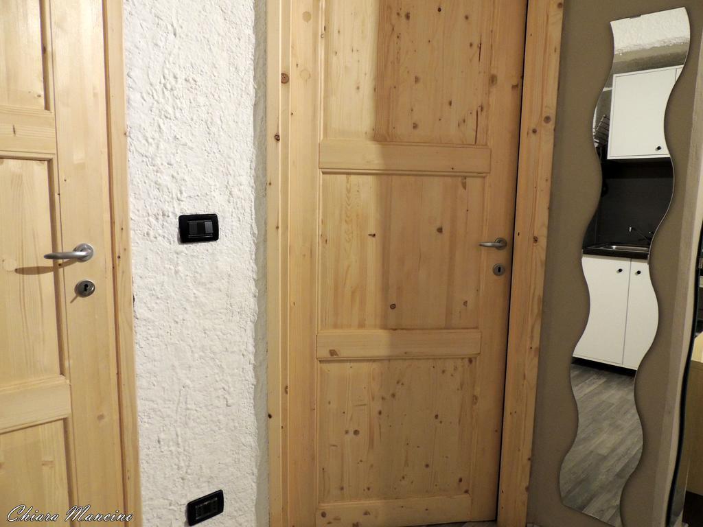 Отель La Casa Del Colonnello Верчелли Экстерьер фото